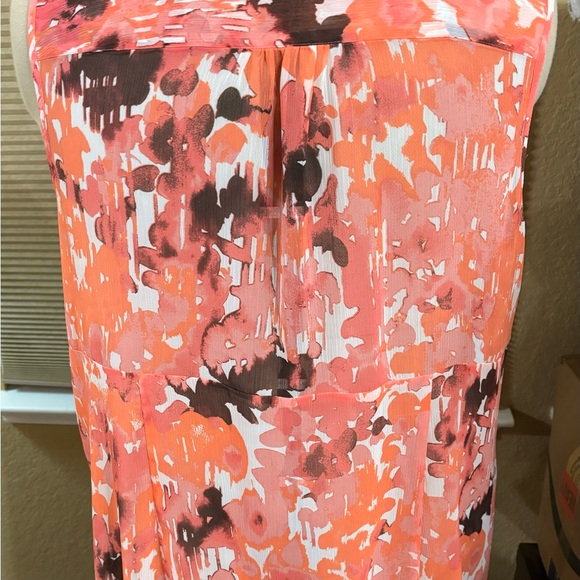 Lane Bryant sleeveless flowered blouse - Picture 4 of 5